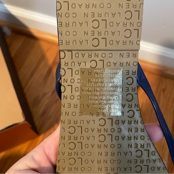 Lauren Conrad Flip Flops - Picture 3 of 3